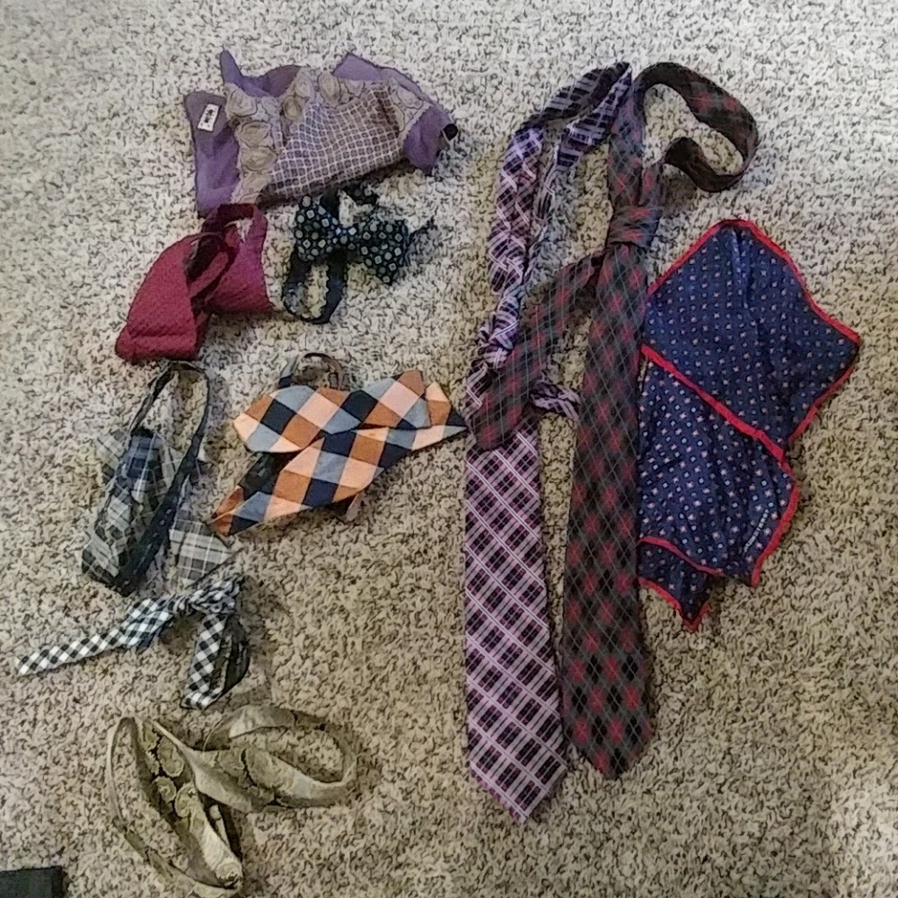 Ties, bow ties and pocket squares mixed